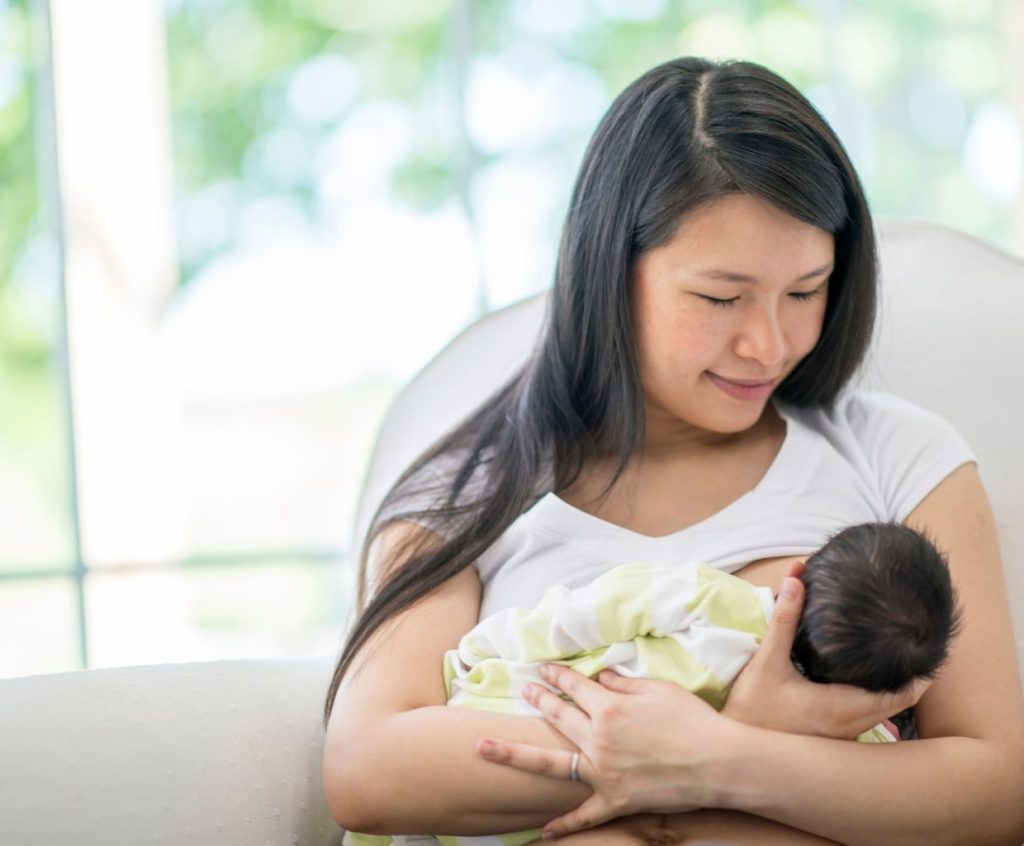 Breastfeeding - how to hold