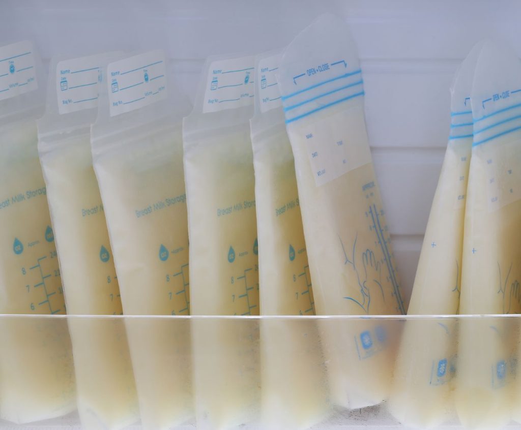 Breast milk storage - freezing