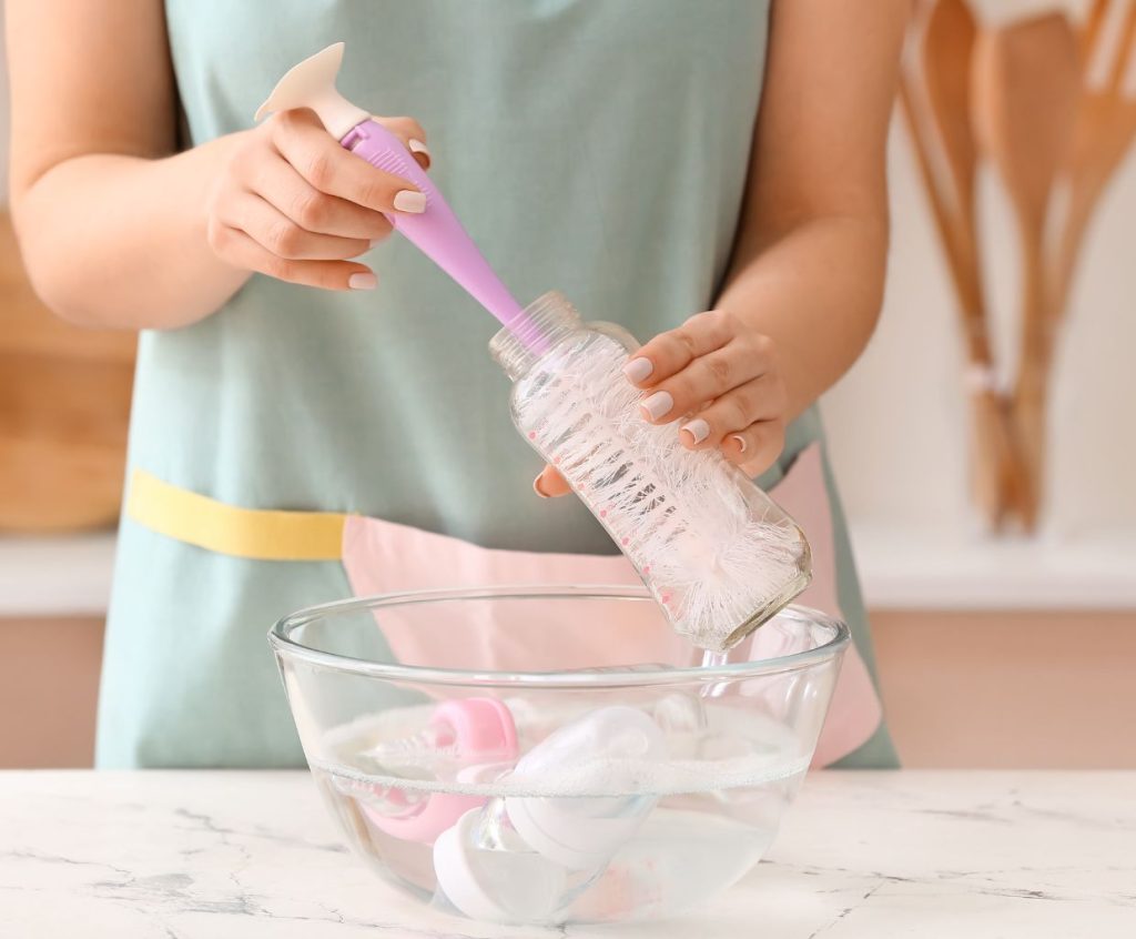 Cleaning baby bottles