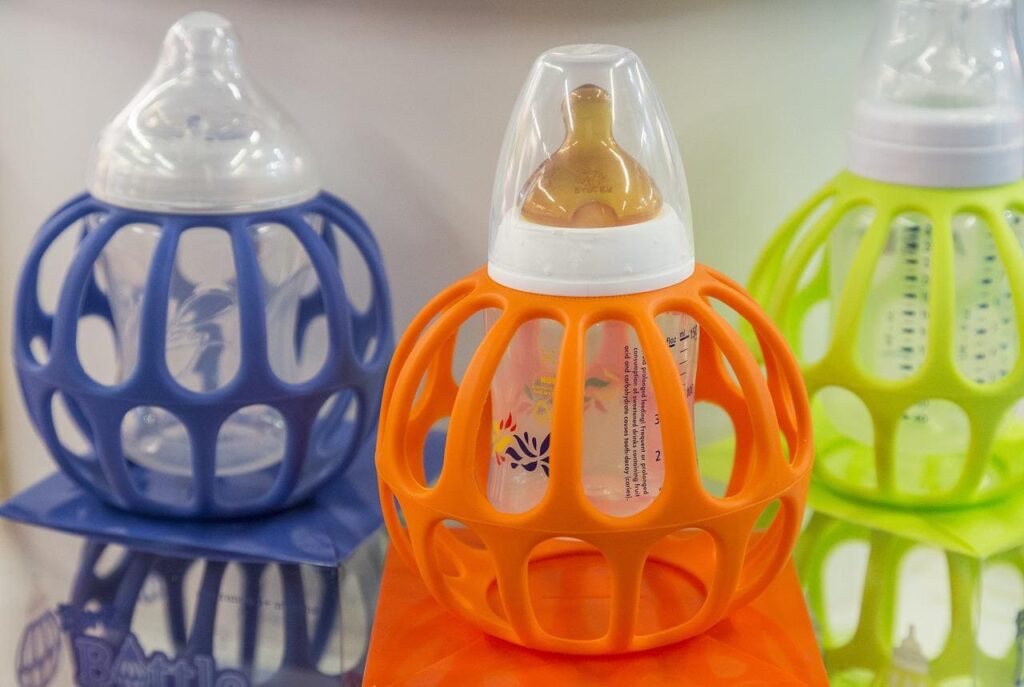 Learn The Easiest Way To Organize Baby Bottles 
